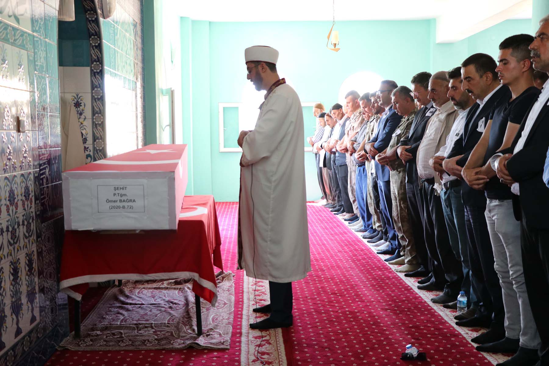 Pençe Kilit Operasyonu şehidi Ömer Bağra son yolculuğuna uğurlandı! Şehit yakınları Kürtçe ağıt yaktı, gözyaşı döktü 