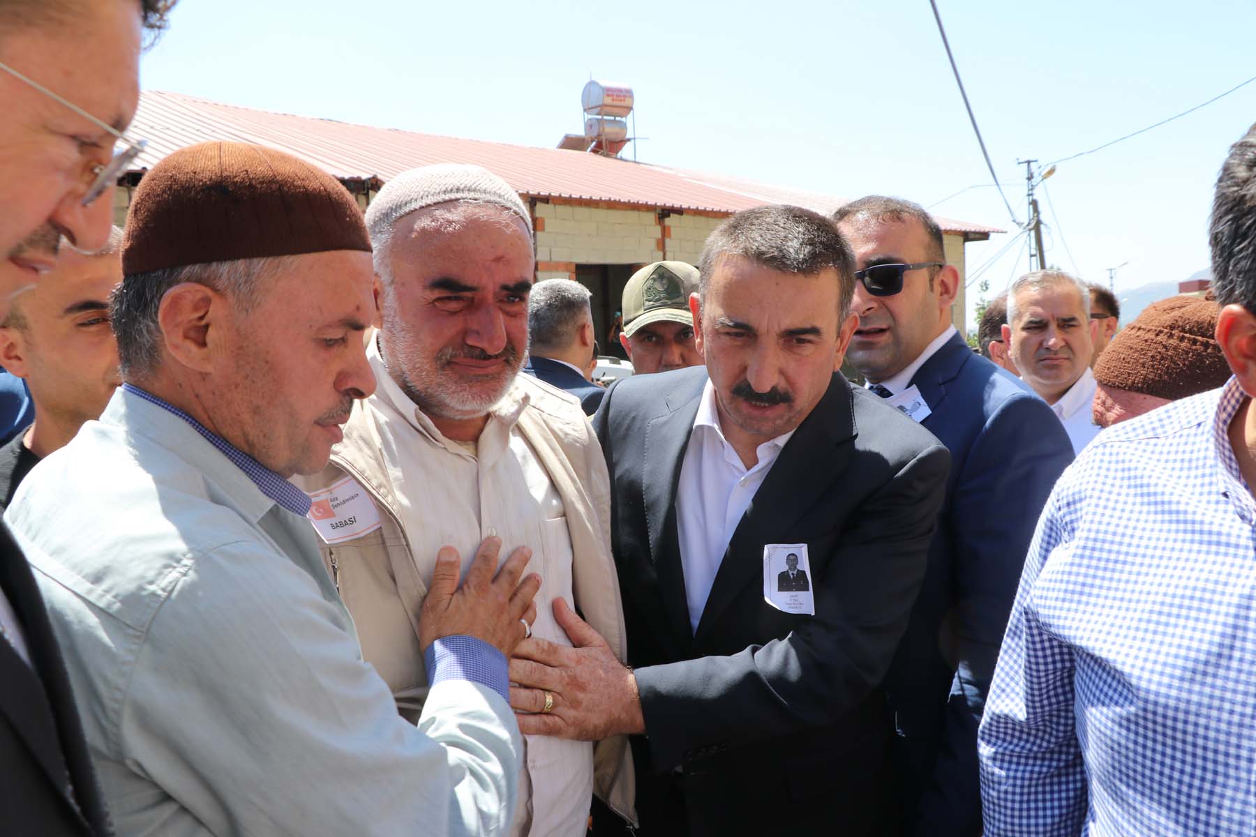 Pençe Kilit Operasyonu şehidi Ömer Bağra son yolculuğuna uğurlandı! Şehit yakınları Kürtçe ağıt yaktı, gözyaşı döktü 