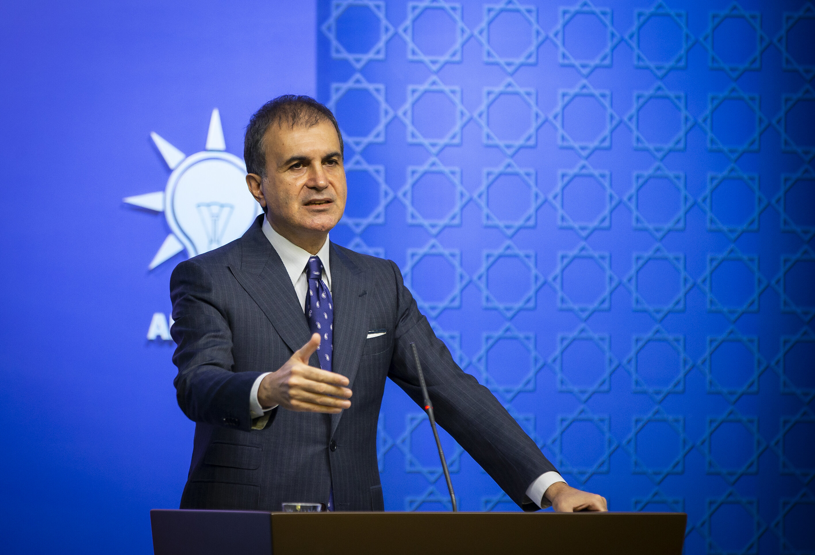 Son dakika | AK Parti sözcüsü Ömer Çelik, Cumhurbaşkanına Diktatör denmesine sert çıktı! Demokrasi düşmanlığı budur