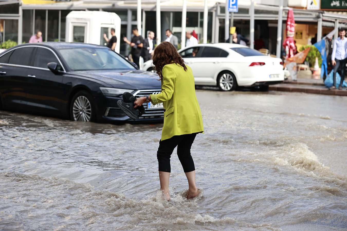 Son dakika! Ankara Valisi acı haberi duyurdu! Fırtınada bir kişi hayatını kaybetti...