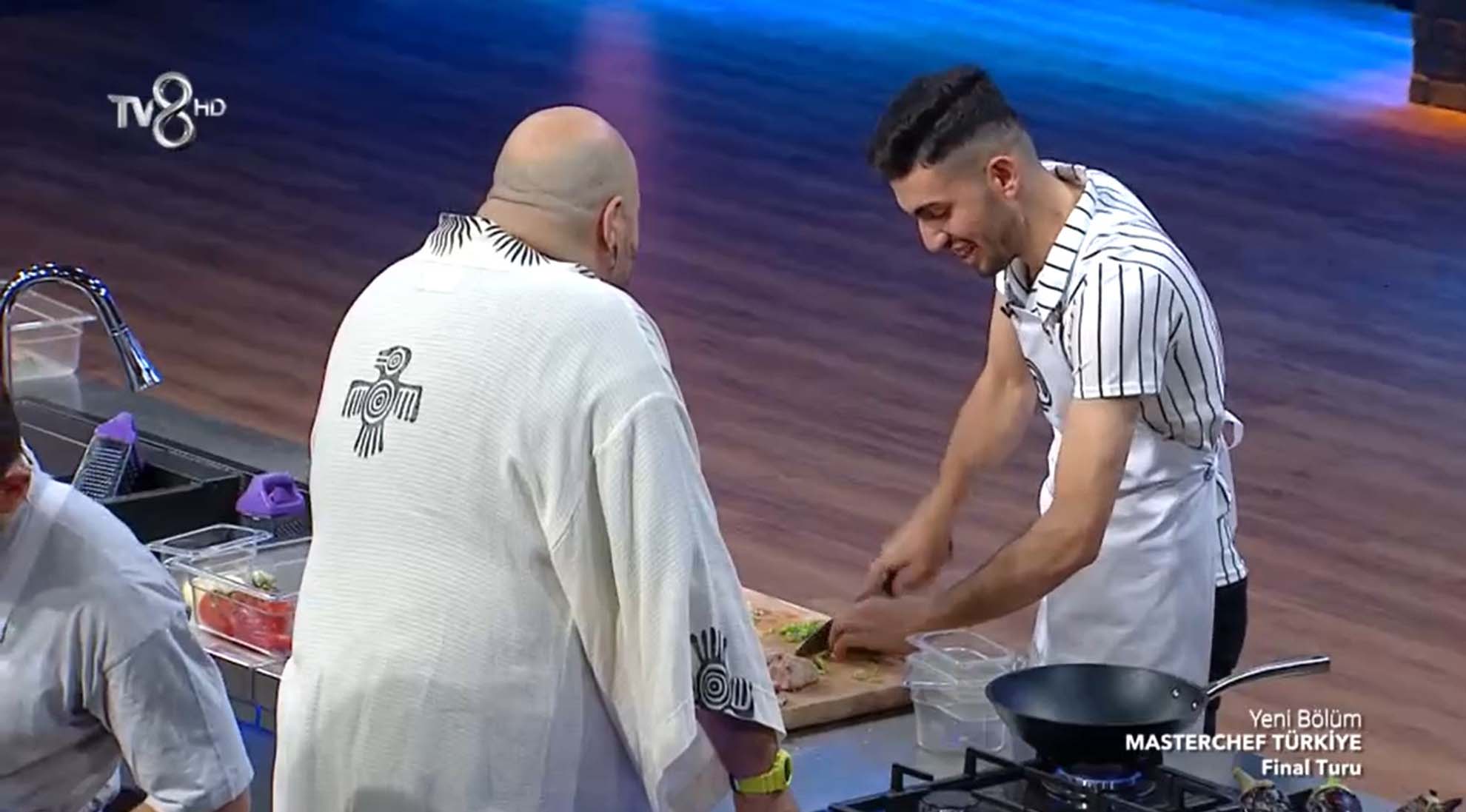 Masterchef Türkiye'de Alinazik bilmecesi! Yarışmacıların yöntemleri Mehmet ve Somer Şef'i şaşırttı! Ben anlamadım onu