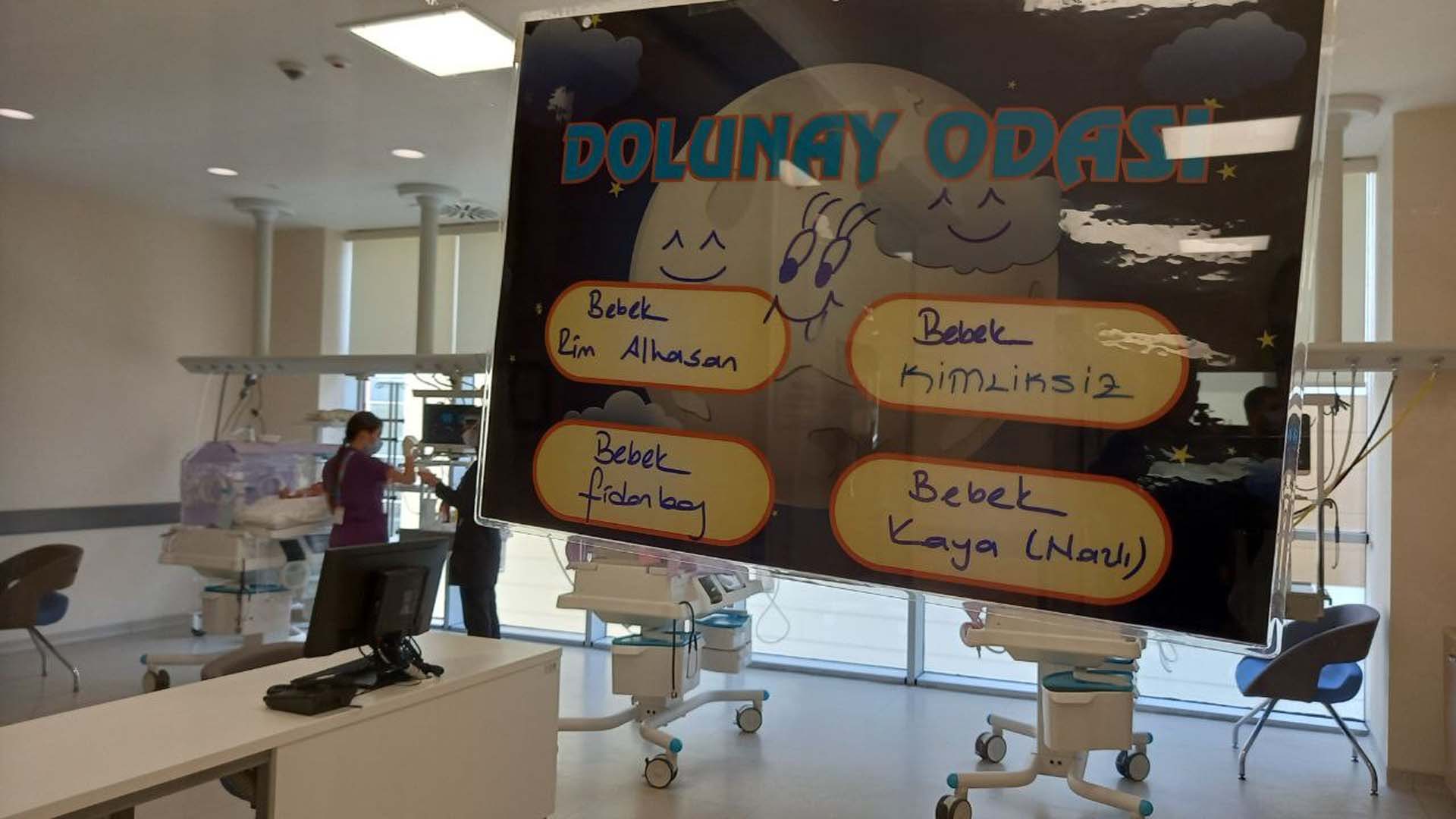 Konya'da yürekleri sızlatan olay! Vicdanlarını torbaya koydular: Bir günlük bebeği sokağa terk etmişler