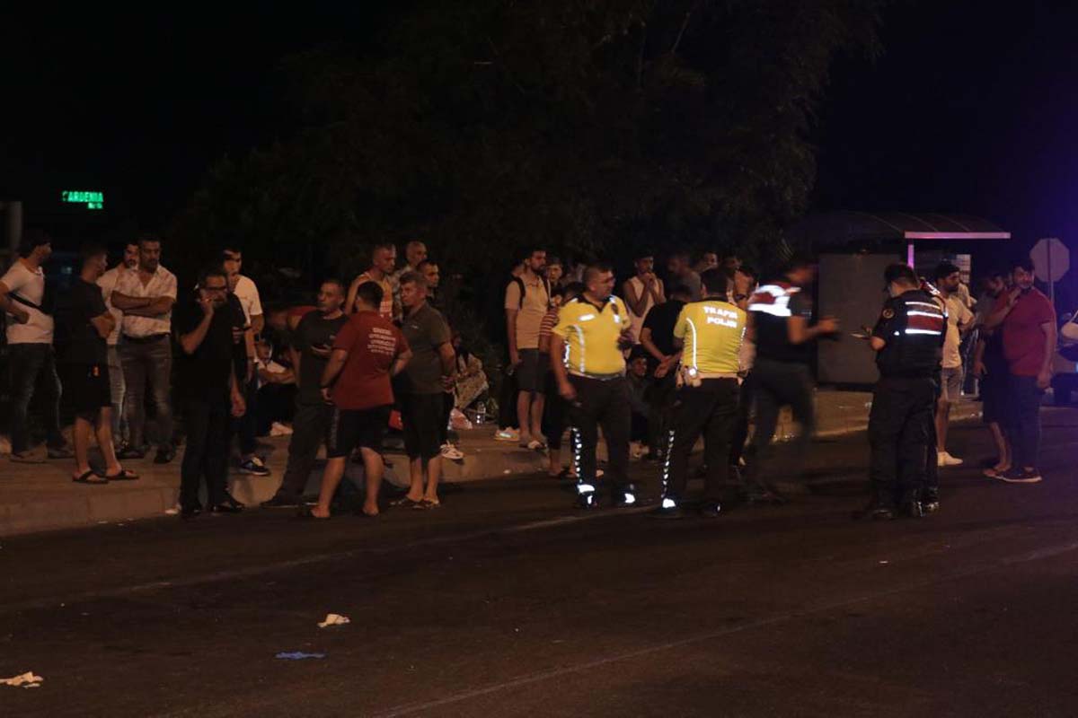 Antalya'da tur otobüsü yolcu otobüsüne çarptı! Çok sayıda kişi yaralandı! 2 kişinin durumu ağır!