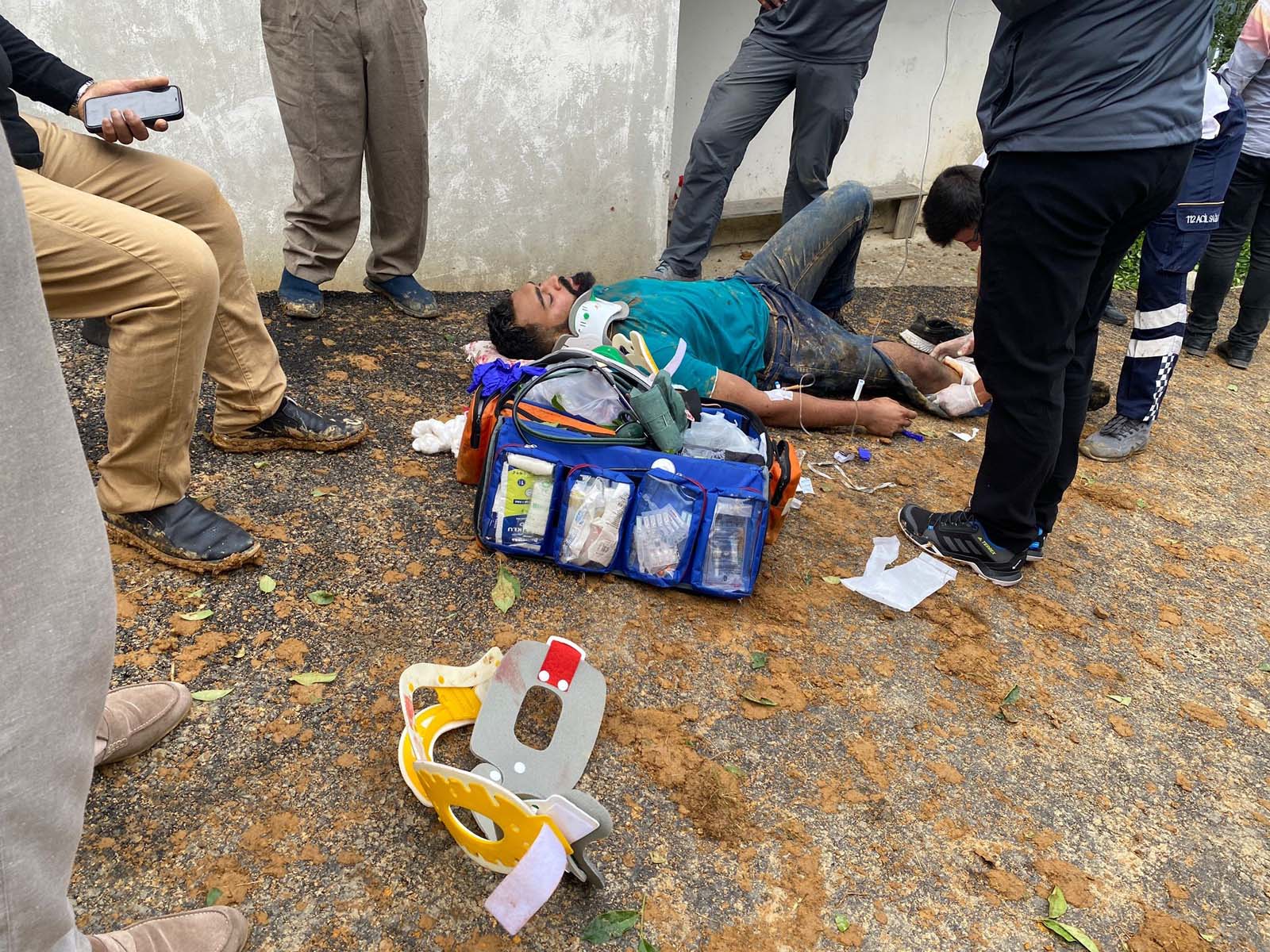 Gaziantep'in ardından Rize'de kaza! Turistleri taşıyan minibüs kaza yaptı: Çok sayıda yaralı var