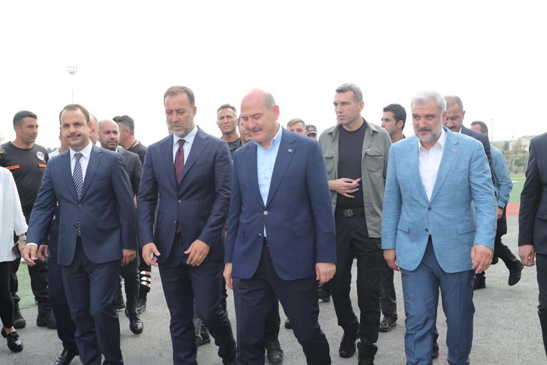 Bakan Soylu, Silivri'de konuştu! Bahçeli öyle bir irade ortaya koyuyor ki çakallar meydanlardan kaçıyor, Cumhurbaşkanımıza yol arkadaşlığı yapıyor