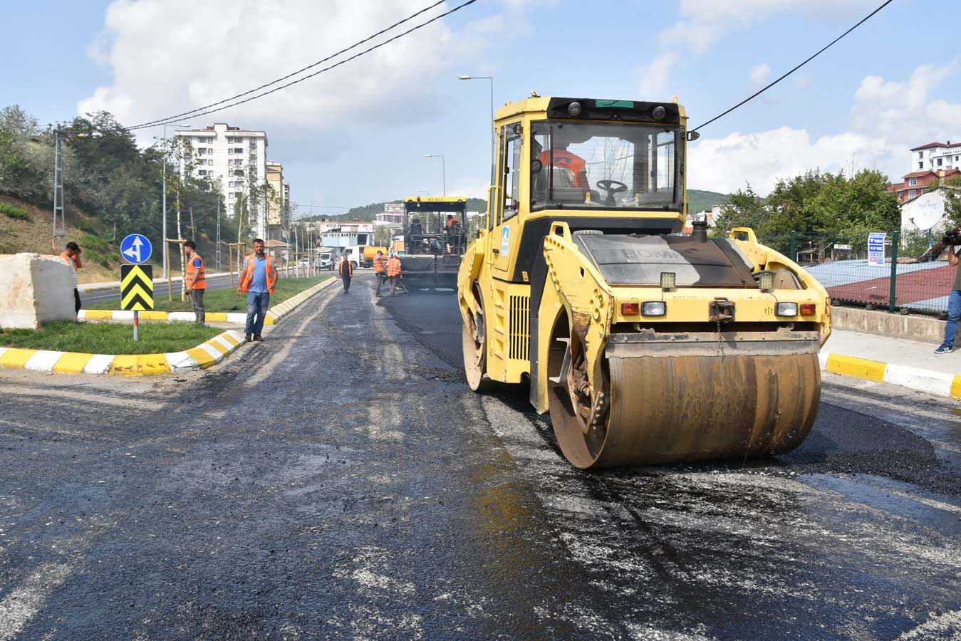 Pendik Belediyesi çevre düzenlemesine devam ediyor! Yayalar 2. etap çalışmalarında son gelindi!