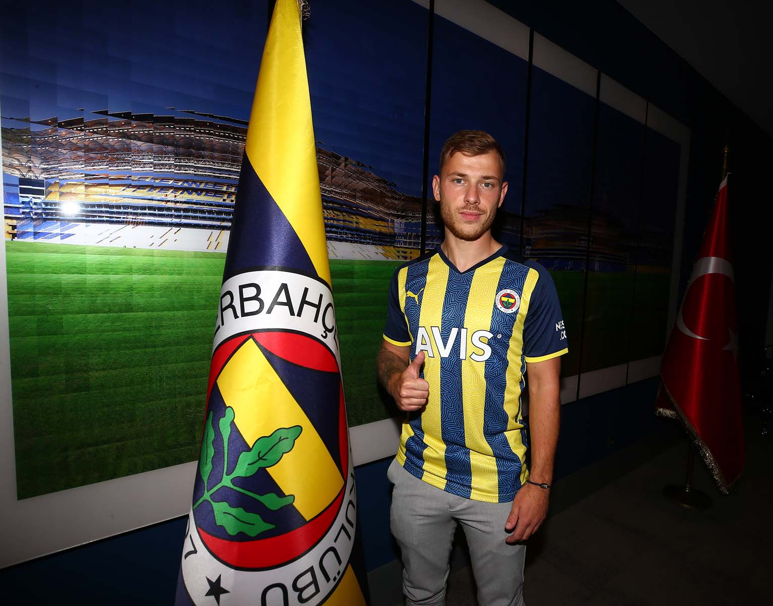Fenerbahçe'de ayrılık! Max Meyer'in sözleşmesi feshedildi 