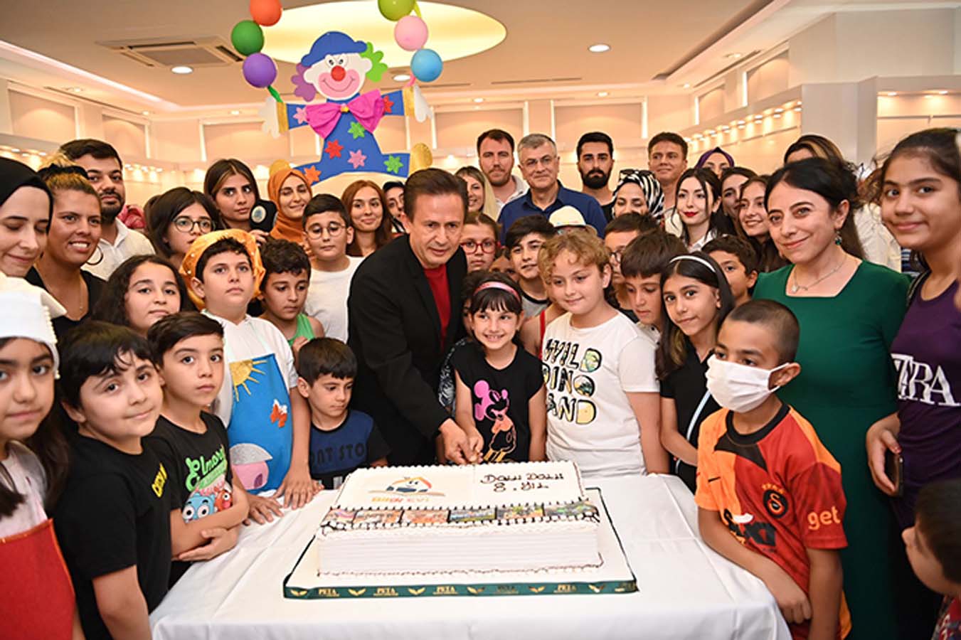 Tuzla Bilgi Evleri'nde yıl sonu sergisi! Robotik kodlama eğitimi sergisine yoğun ilgi!