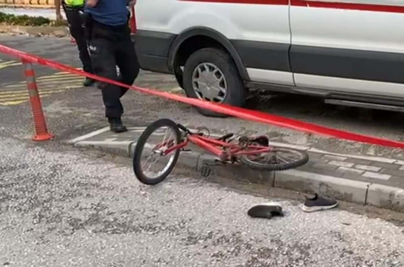 Bursa'dan acı haber! Halk otobüsünün ezdiği 8 yaşındaki çocuk hayatını kaybetti