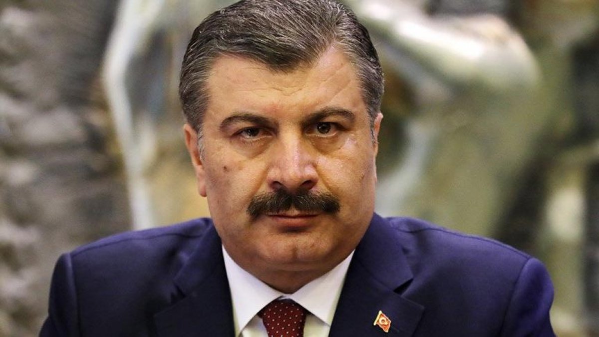 Pandemi döneminin simgesi olmuştu! Sağlık bakanı Fahrettin Koca'dan beklenmedik haber! Sevenleri kahroldu! Terzi kendi söküğünü dikemiyor!