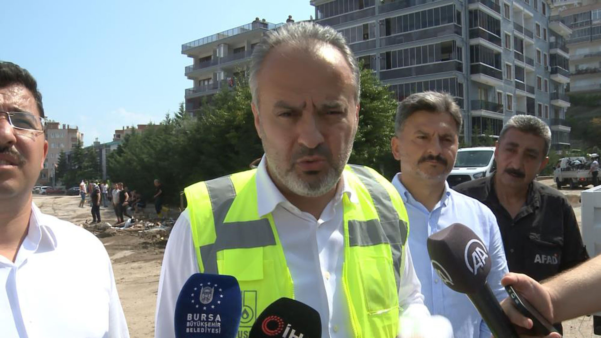 Bursa'da selin bilançosu ağır oldu: 200 ev ve iş yeri zarar gördü