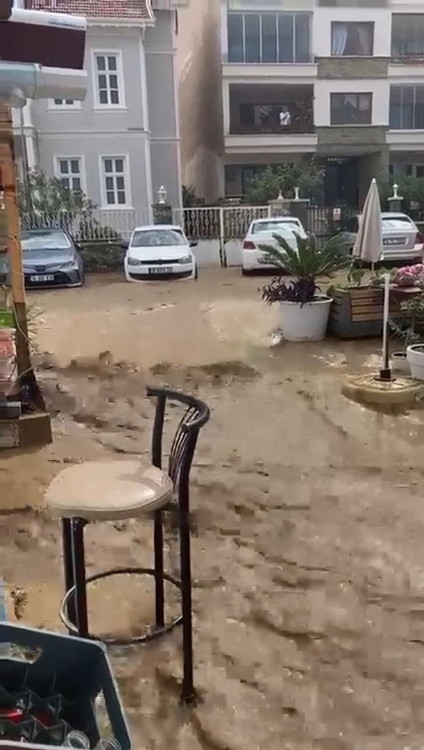 Bursa'da selin bilançosu ağır oldu: 200 ev ve iş yeri zarar gördü