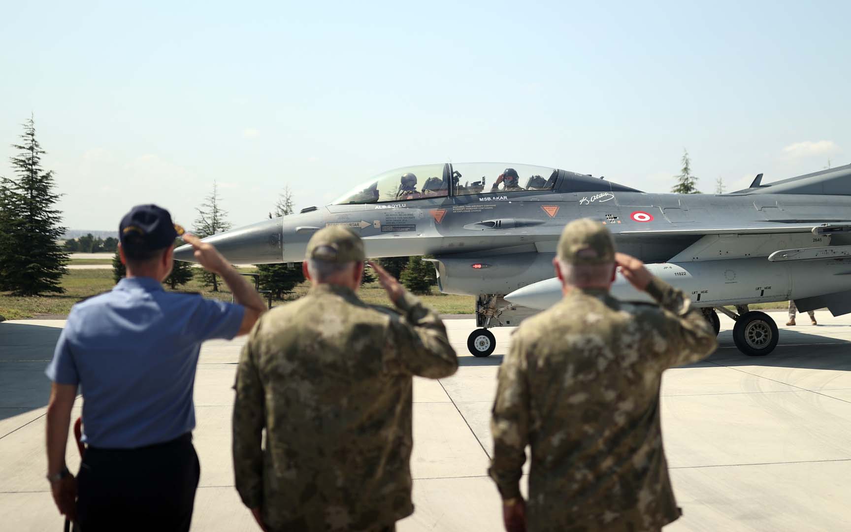 Bakan Akar, F-16 savaş uçağına bindi, Ege Denizi semalarında uçtu! Yunanistan'a mesaj verdi! Şımarıklığına her zaman cevap verdik, vereceğiz