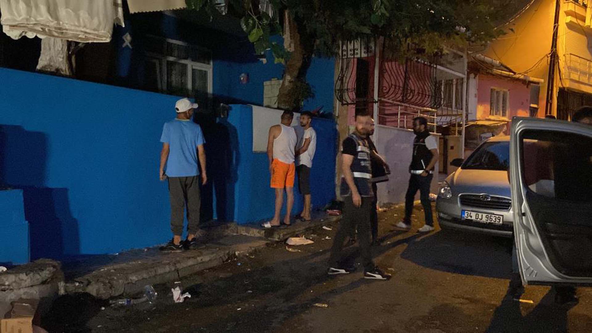 İstanbul'da şafak operasyonu! Çok sayıda kişi gözaltına alındı!