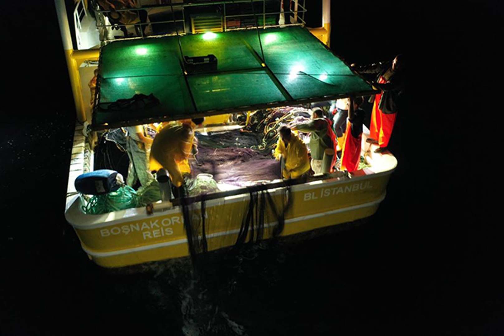Tuzlalı balıkçılar Vira Bismillah dediler! Tuzla Belediye Başkanı Şadi Yazıcı da ilk heyecana ortak oldu!