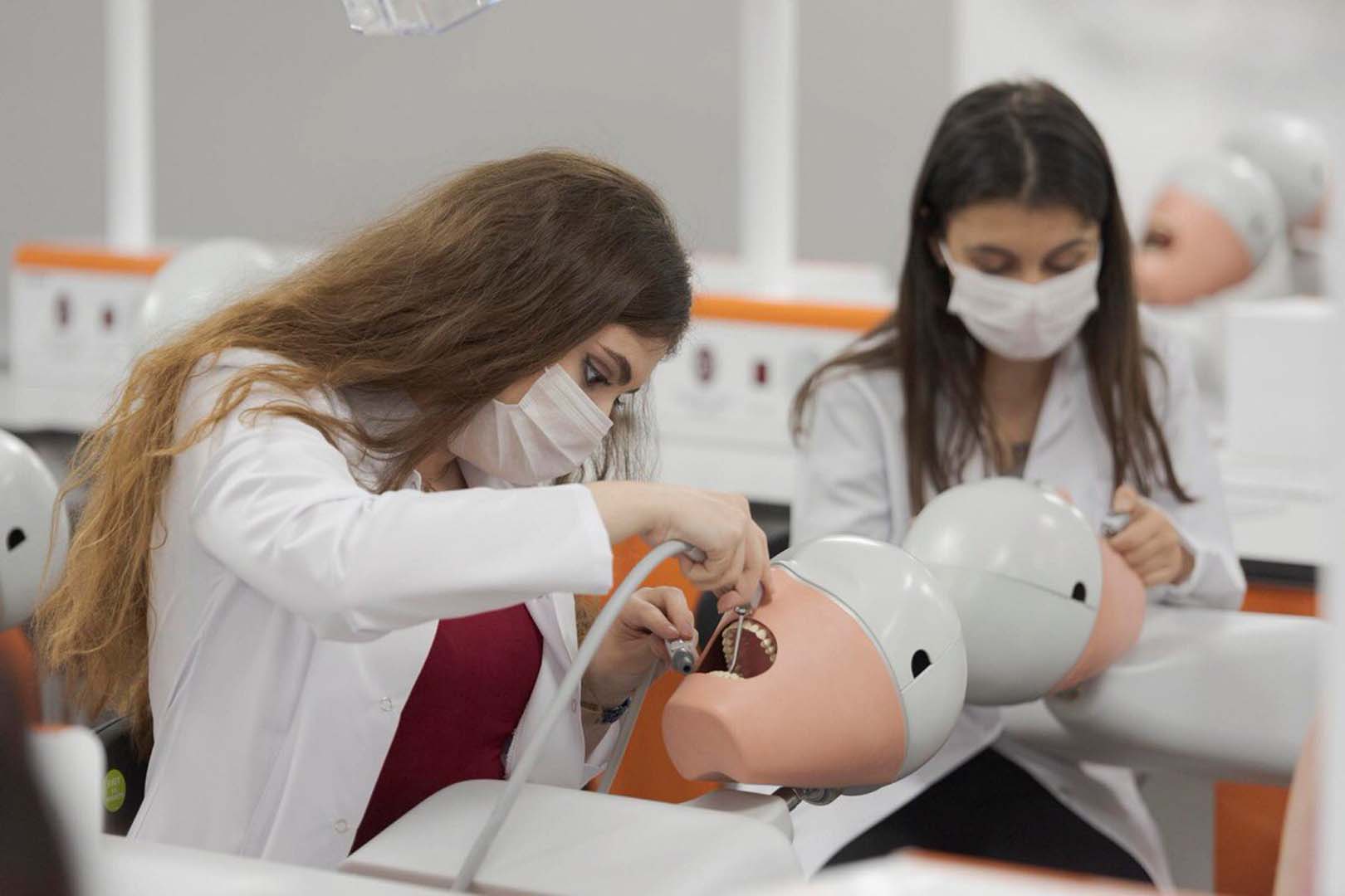 2022 DUS başvuruları başladı mı, son başvuru tarihi ne, kimler başvurabilir? 2022 DUS ne zaman, saat kaçta, sınav başvuru kılavuzu yayınlandı mı? 