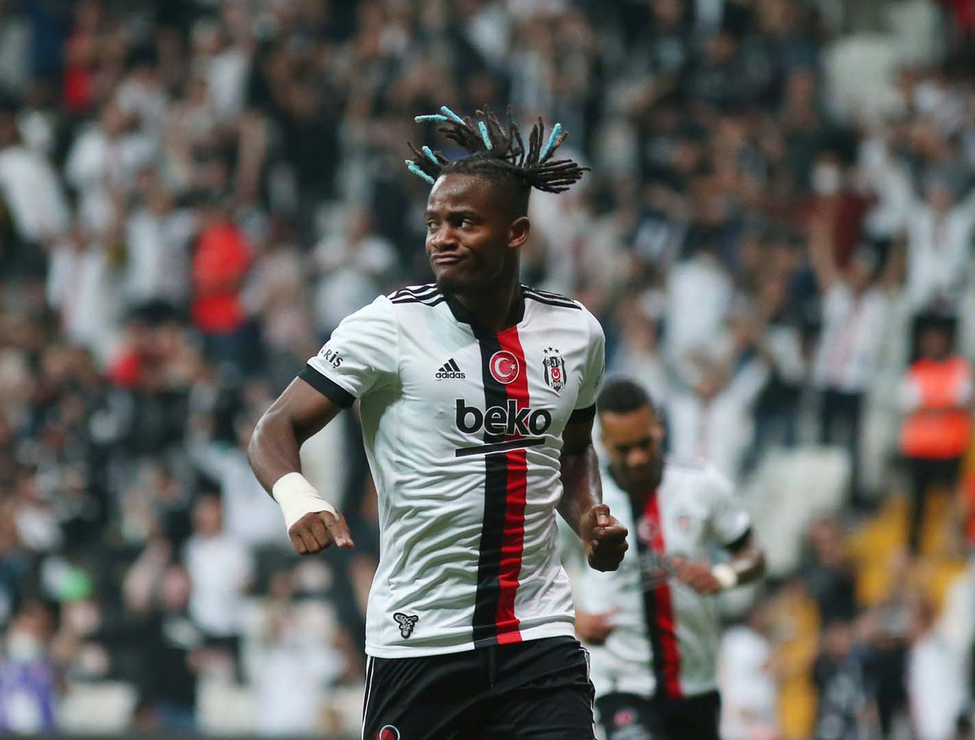 Fenerbahçe'den forvet transferi! Eski Beşiktaşlı Batshuayi ile anlaşma tamam! Resmi açıklama geldi