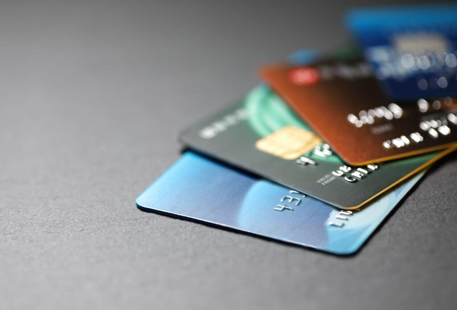Merkez Bankası açıkladı: Kredi kartı faizleri düştü