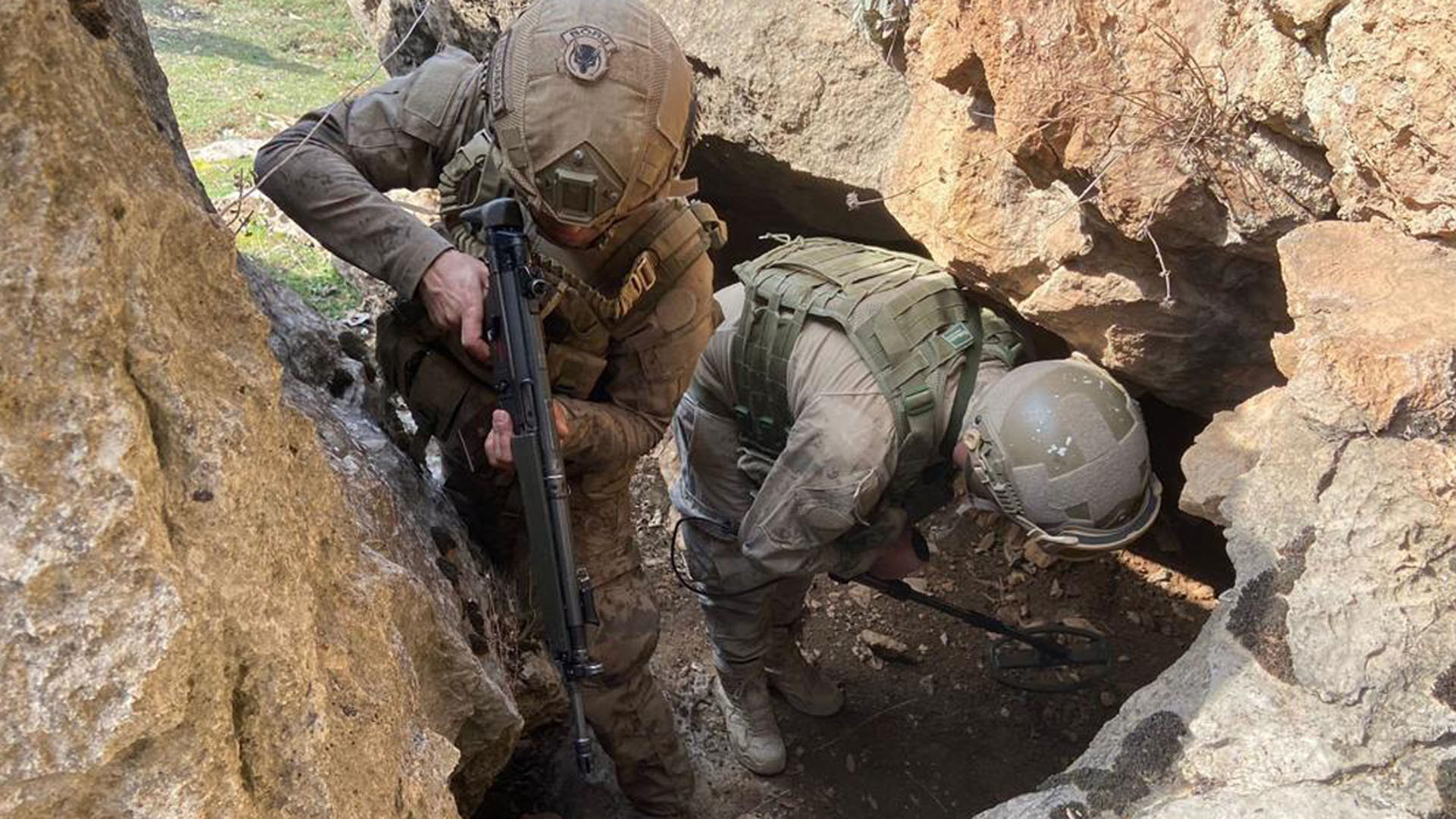 MSB duyurdu! Şehitlerimizin kanı yerde kalmadı! 4 terörist etkisiz hale getirildi!