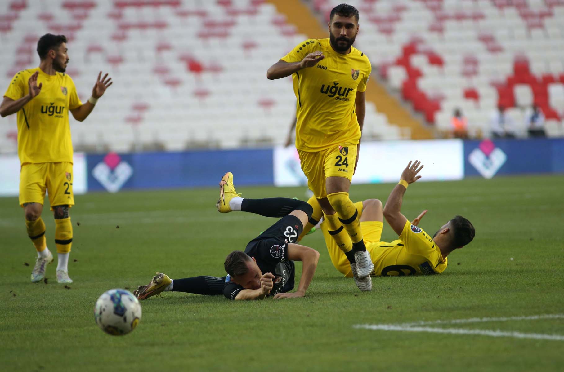 Sivasspor 1 - 1 İstanbulspor | MAÇ SONUCU 