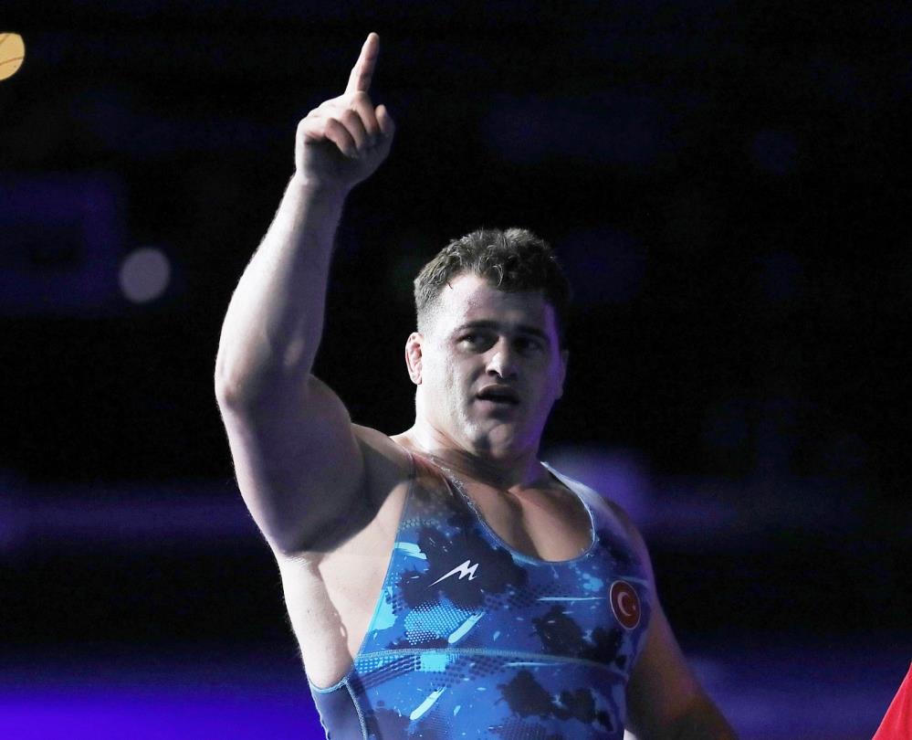 Son dakika | Dünya Güreş Şampiyonası'nda milli güreşçi Rıza Kayaalp, 5 kez şampiyon oldu!