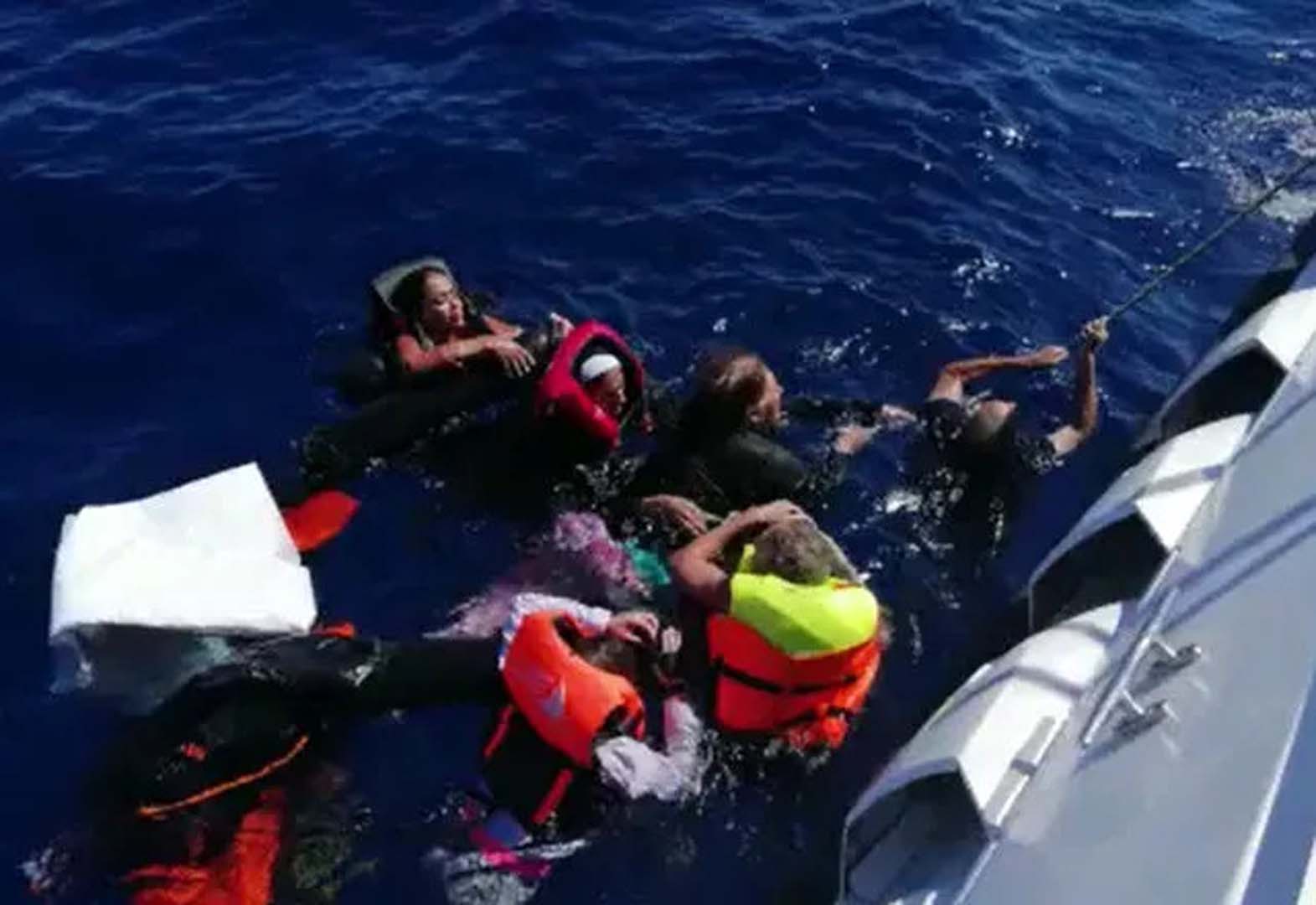 Yunanistan'ın insanlık ayıbına Bakan Soylu'dan çok sert tepki! "Lanet olsun.. Sorumlusu sizsiniz!"