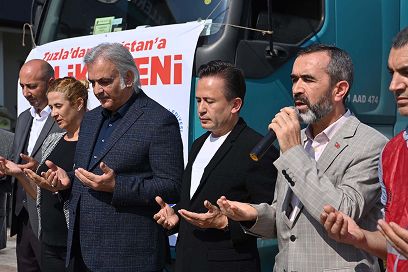 Tuzla Belediyesi'nden Pakistan'a yardım eli! Tonlarca paket yardımı yola çıktı!