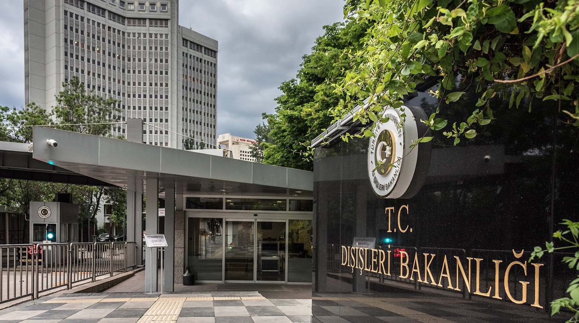 ABD, Güney Kıbrıs Rum Cumhuriyeti'ne yönelik silah ambargosunu kaldırdı! Türkiye'den sert tepki