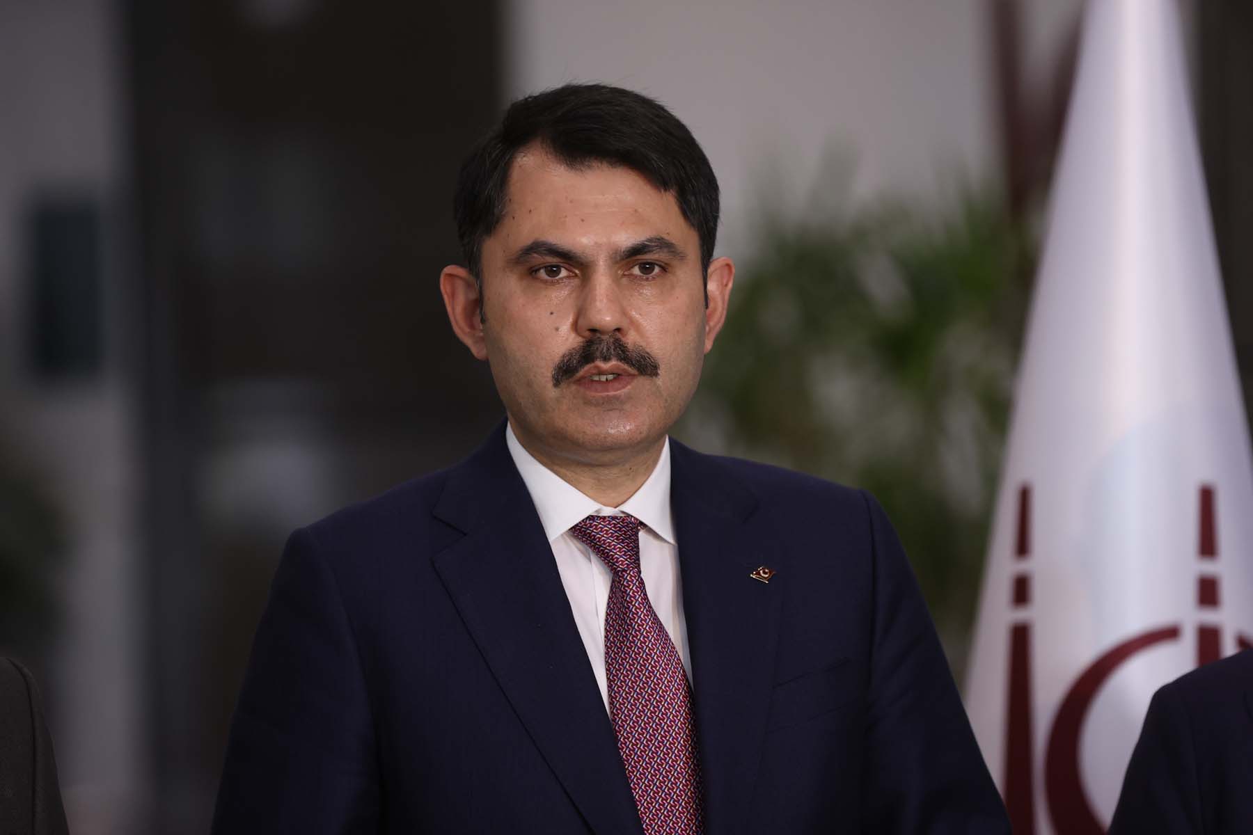 Polemik bitmiyor! Bakan Murat Kurum'dan Özgür Özel'in sözlerine sert yanıt: Millet iradesini konuşacak en son kişi sensin