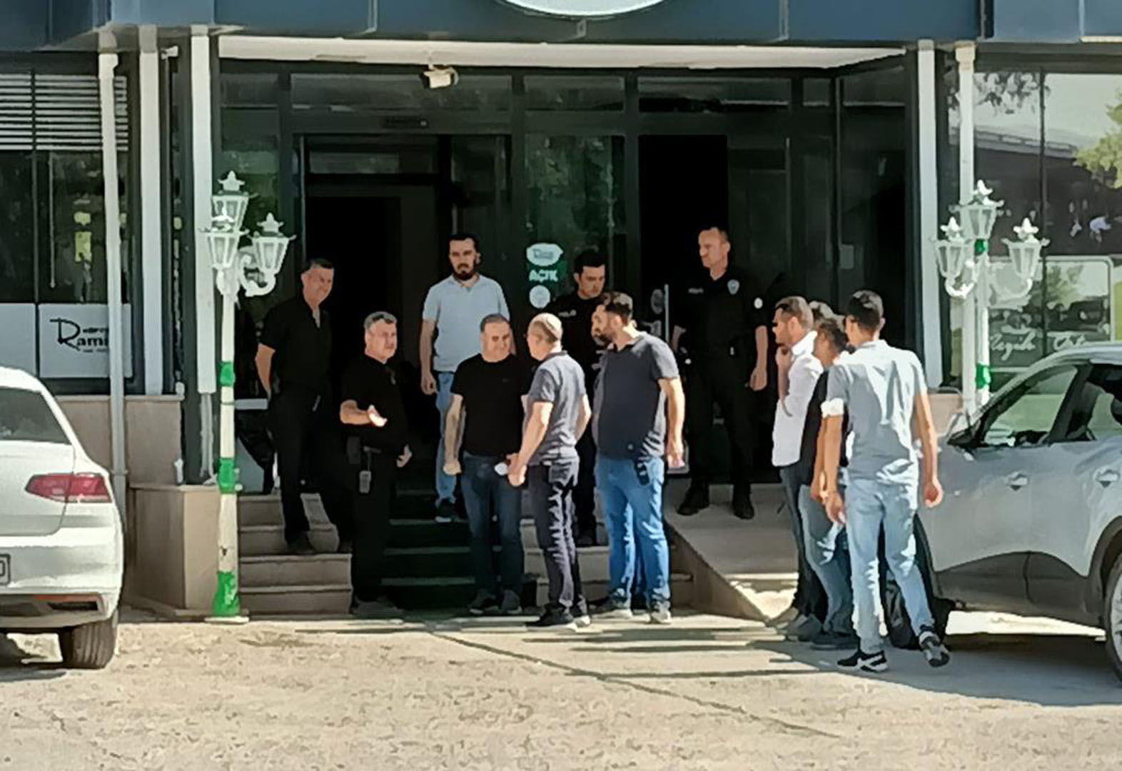 Kırşehir'de koca dehşeti! Barışma teklifini reddeden 10 yaş küçük eşini öldürdü, intihara kalkıştı