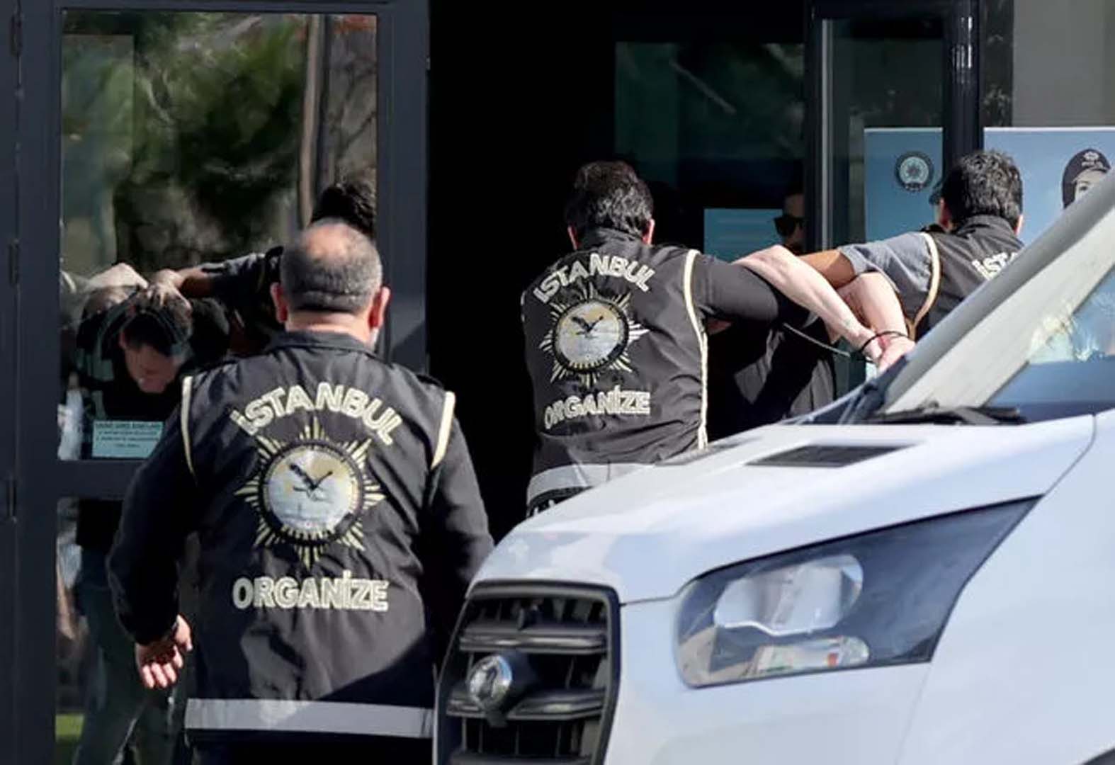 Bakan Soylu'dan Peker'in danışmanı Emre Olur hakkında açıklama: Bir soysuzu daha ülkemize getirdiği için teşkilatımızı tebrik ederim