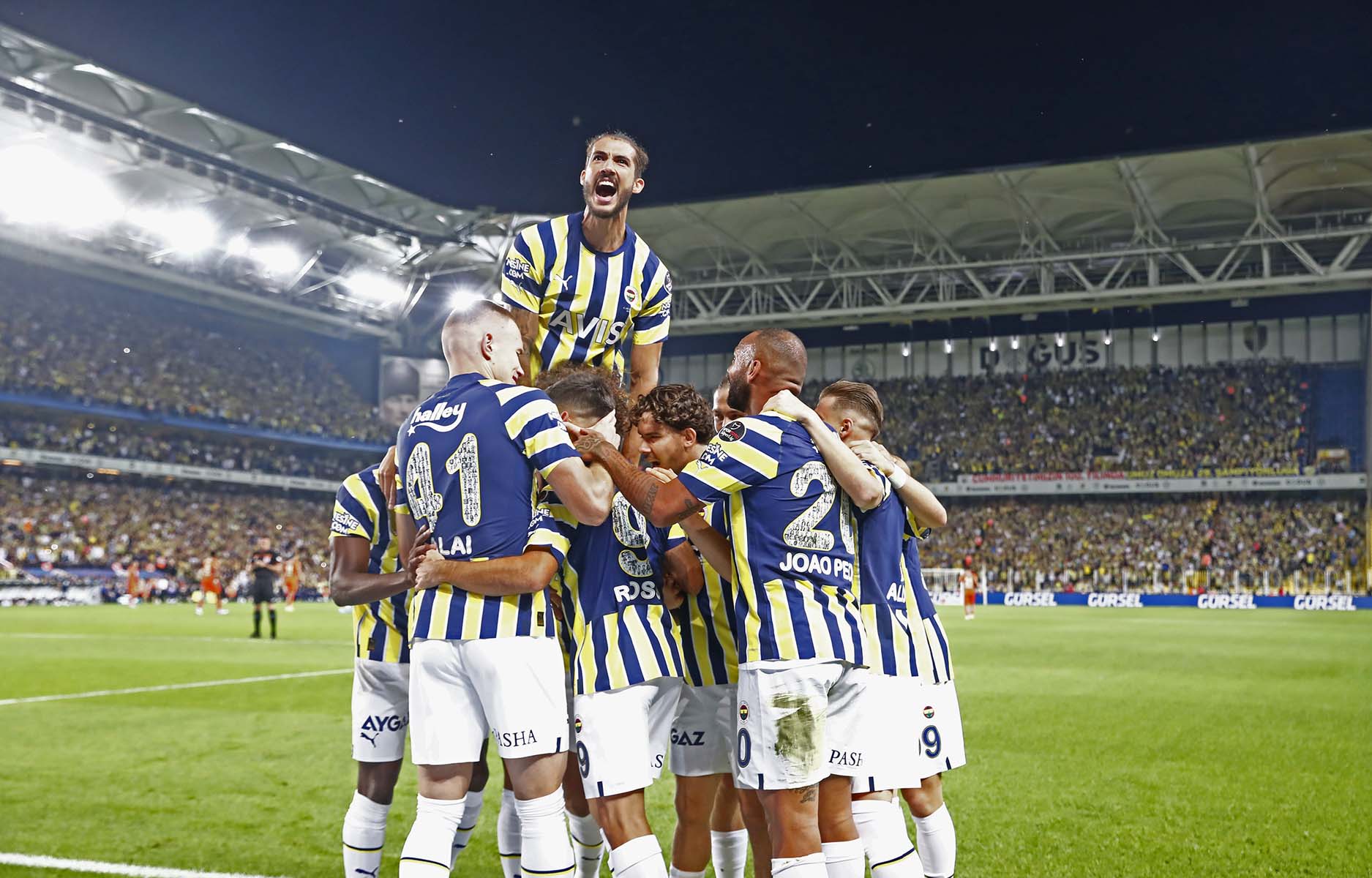 Jorge Jesus'un Fenerbahçe'si istatistikleri alt etti! En çok gol atan, en çok pozisyona giren takım oldu! 