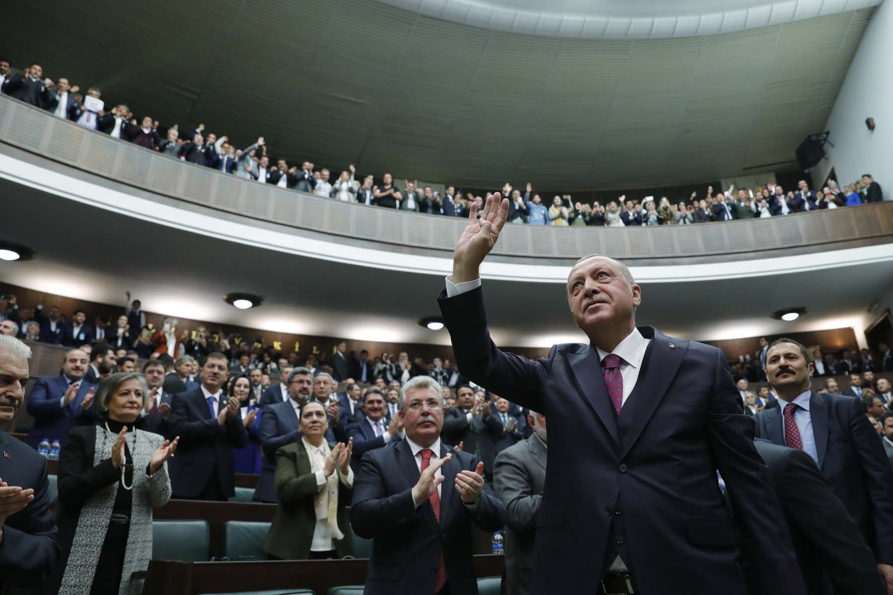 AK Parti'nin çalışmaları meyvesini verdi! Kararsız seçmen geri geldi, oylar artış trendinde! 