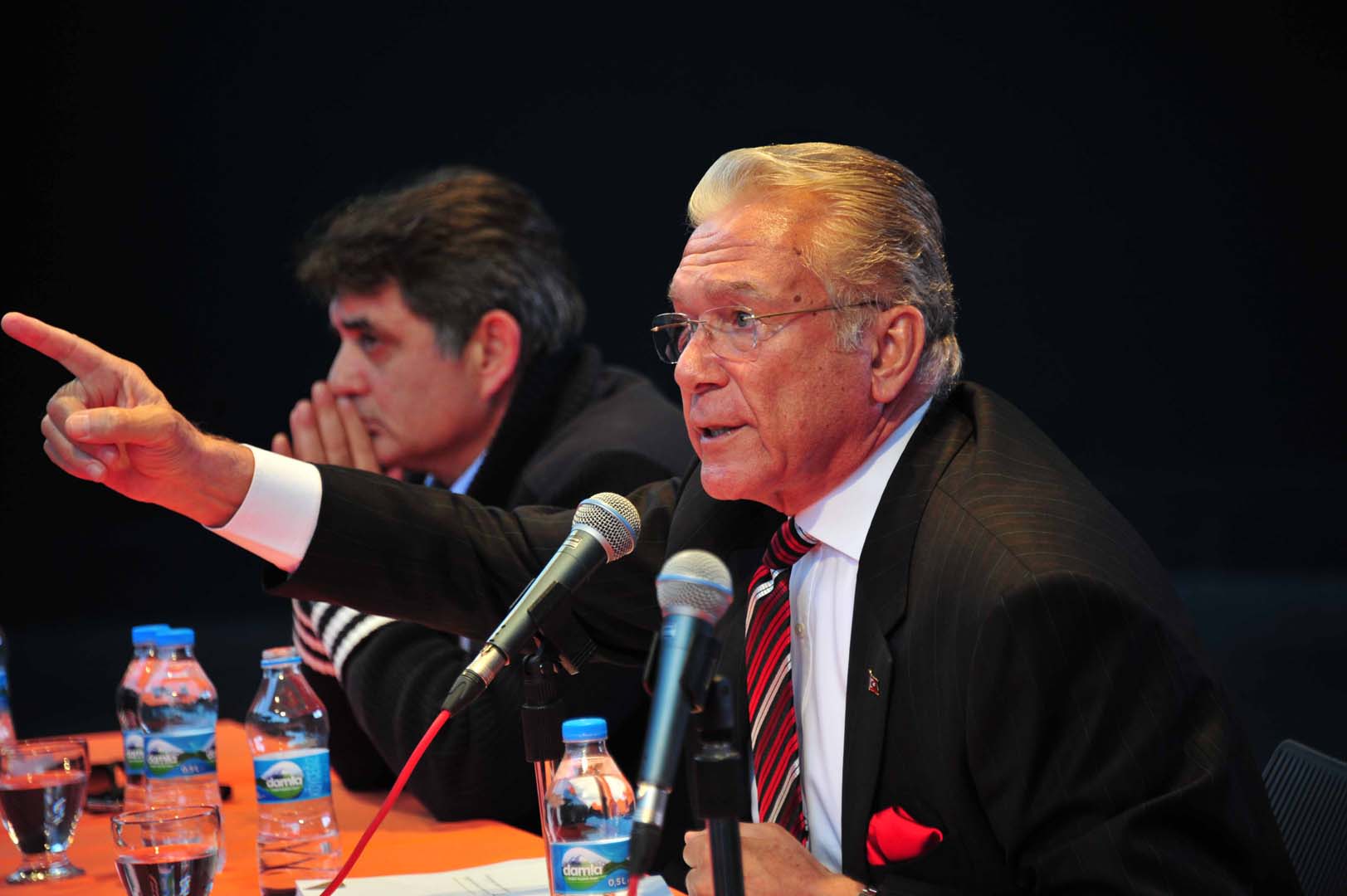 Uğur Dündar'dan 6'lı masa isimlerine naçizane öneri! Karşılarında kaybetmemiş bir lider olduğunu unutmasınlar