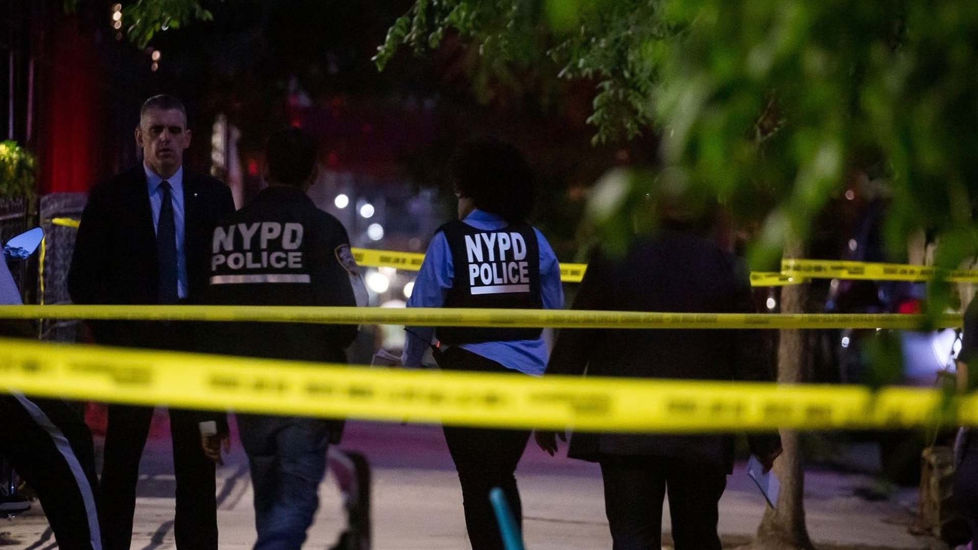 New York'ta tüyler ürperten görüntüler! Apartman dairesindeki bavullarda parçalanmış halde bulundular!