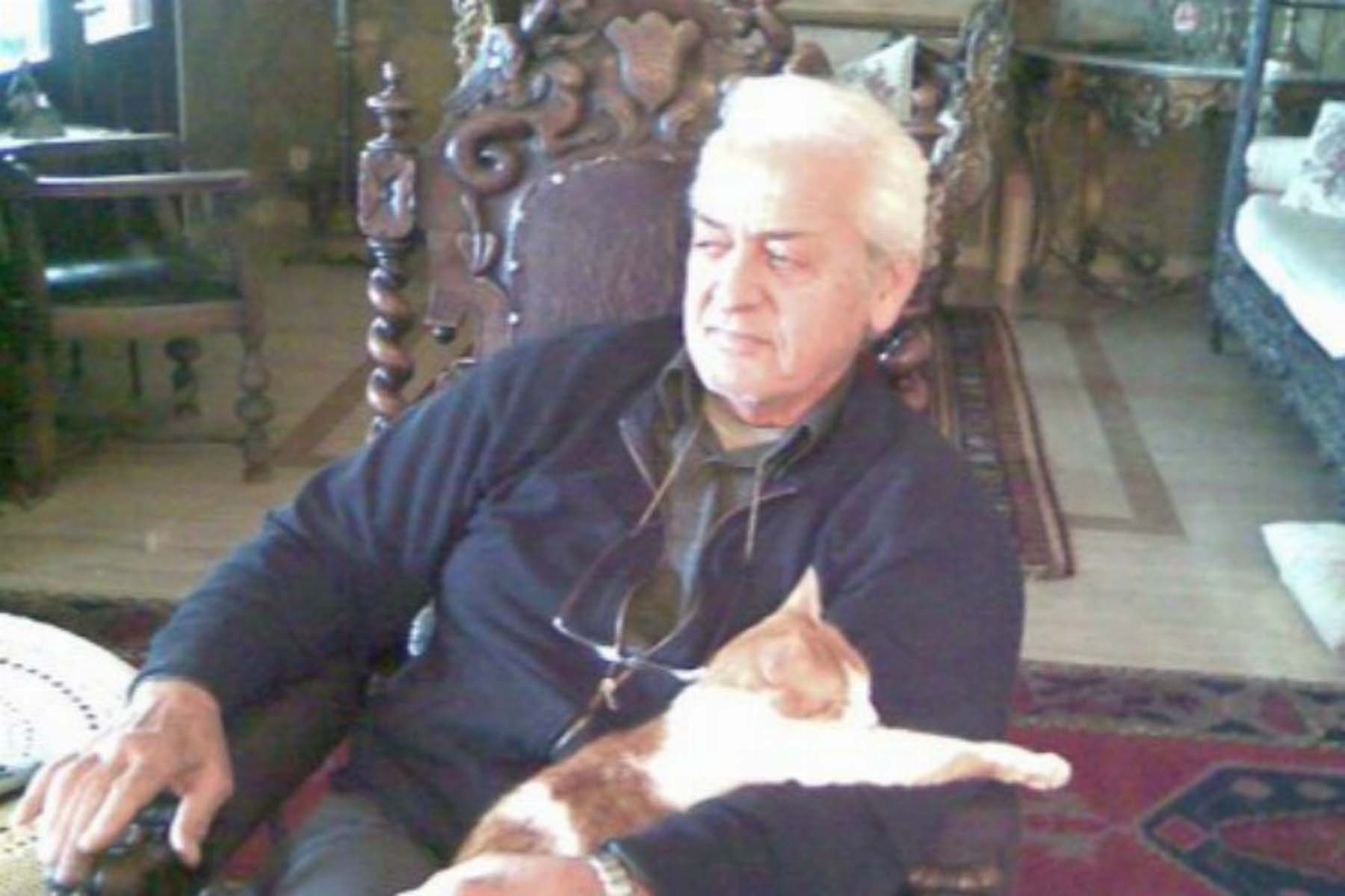 Sevenleri yıkıldı! Türk sinemasının sevilen oyuncusu, Yeşilçam jönü Tunç Oral hayatını kaybetti!