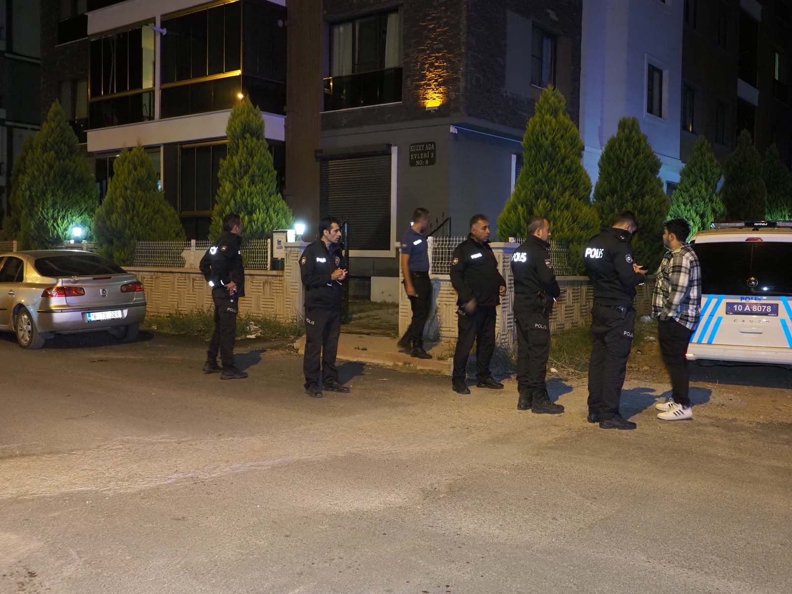 Balıkesir Edremit'te acı olay! Bıçakla kavgada baba ve oğlu hayatını kaybetti