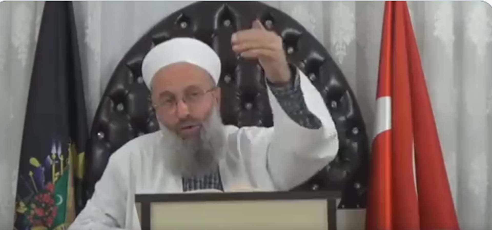 İmamdan tepki çeken üniversite konuşması: Kadının üniversite okuması haram