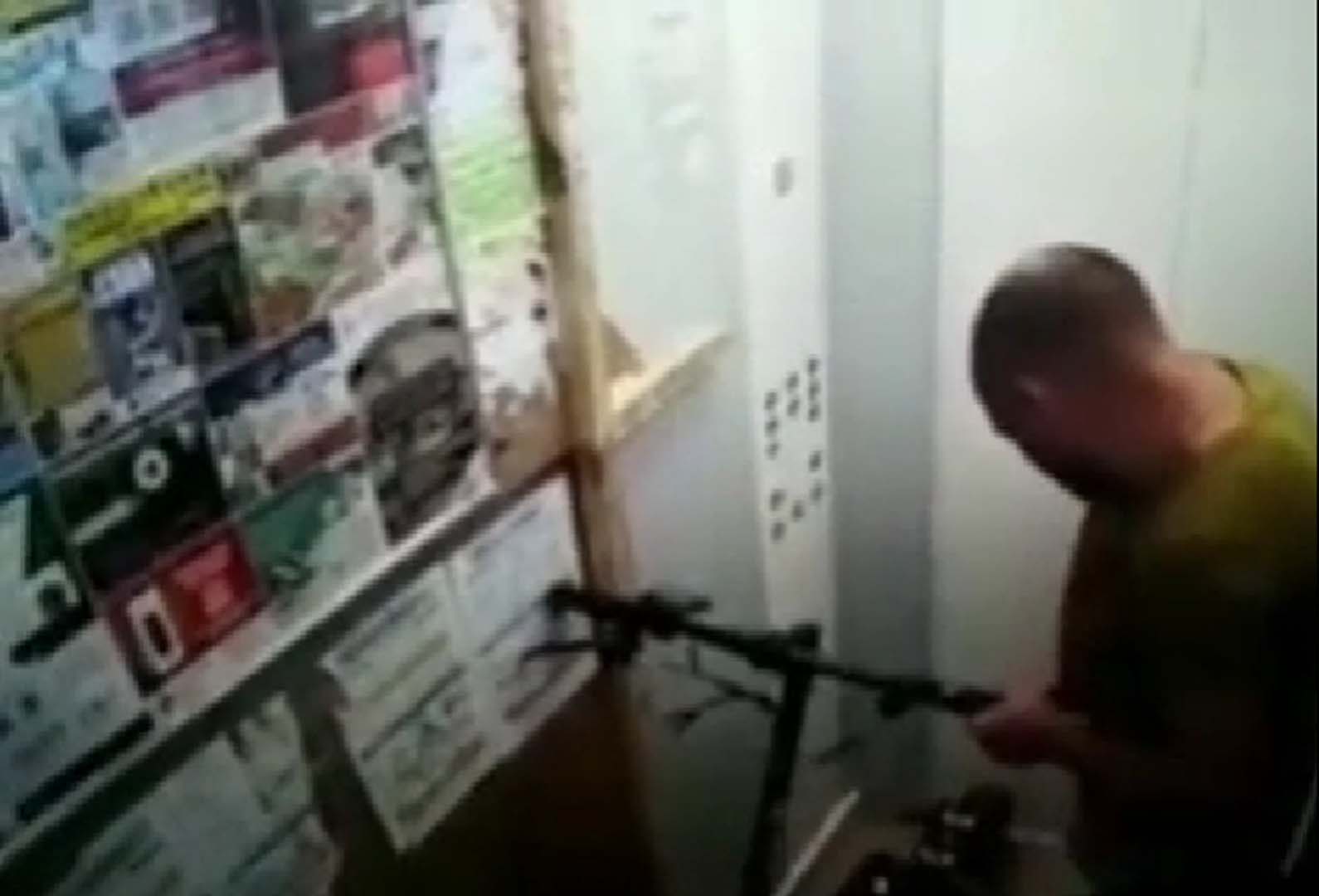 Asnasörde korku dolu anlar! Scooter bir anda bomba gibi patladı!