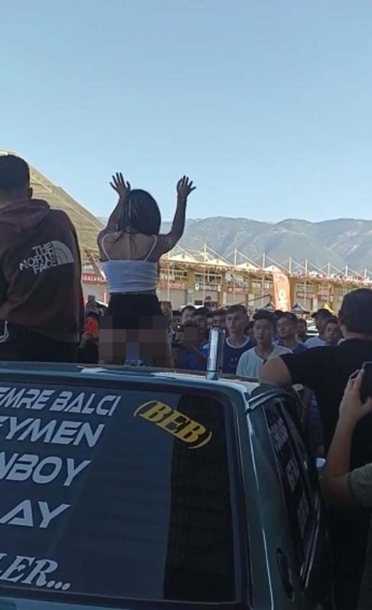 Antalya Demre'deki Drift ve Tuning Fest’te skandal olay! Müstehcen dans tepki çekti: Bu memleketi ahlaksızlara bırakmayacağım