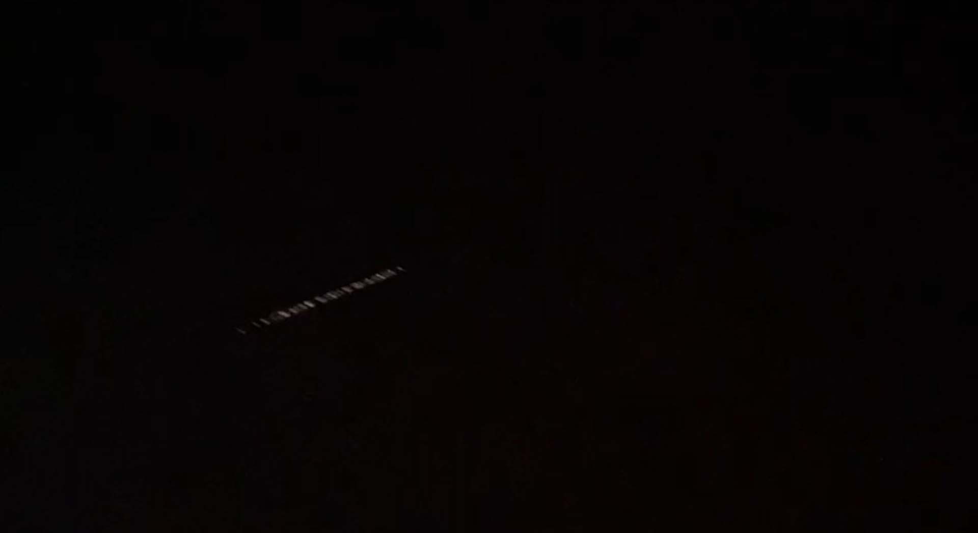 Gökyüzüne bakan herkes gördü! Elon Musk'ın Starlink uyduları İran'a yola çıktı! 