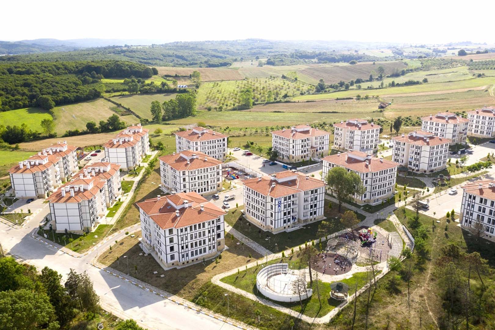 Bakan Murat Kurum müjdeyi verdi! Orta gelirli ailelere yeni sosyal konut projesi yolda! 