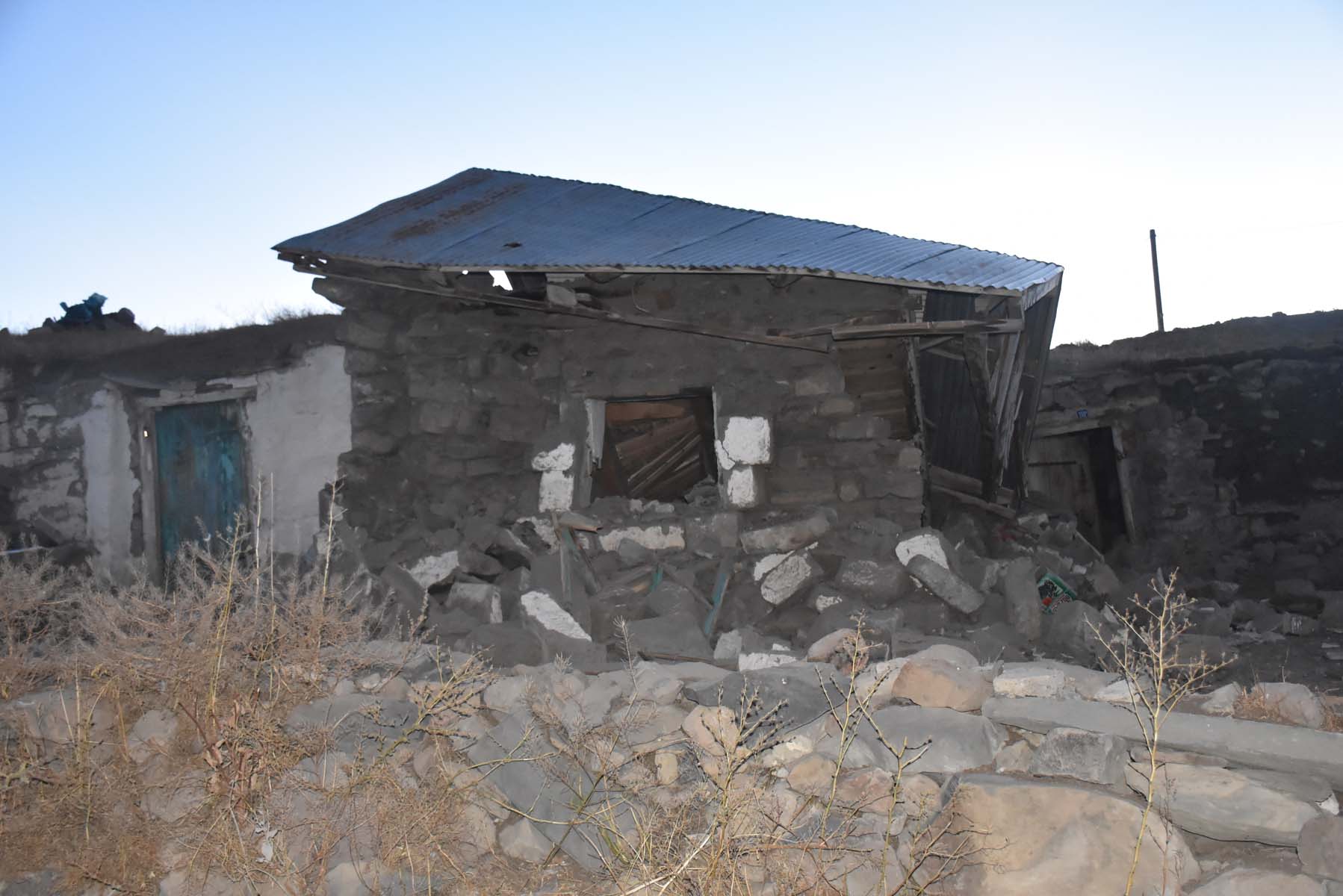 Ardahan Göle'de 5.0 büyüklüğünde deprem! AFAD son durumu açıkladı: Hasar alan yapılar var