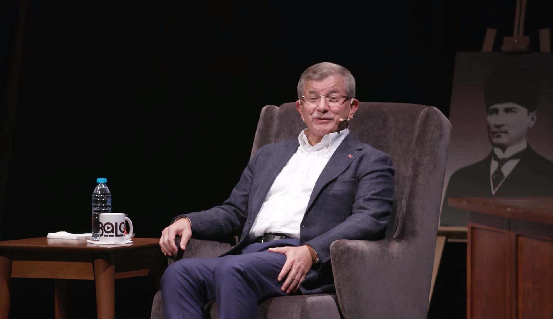 Ahmet Davutoğlu fena faka bastı! Gülen için Hoca efendi dediğini reddetti, konuşması dinletince sustu kaldı 