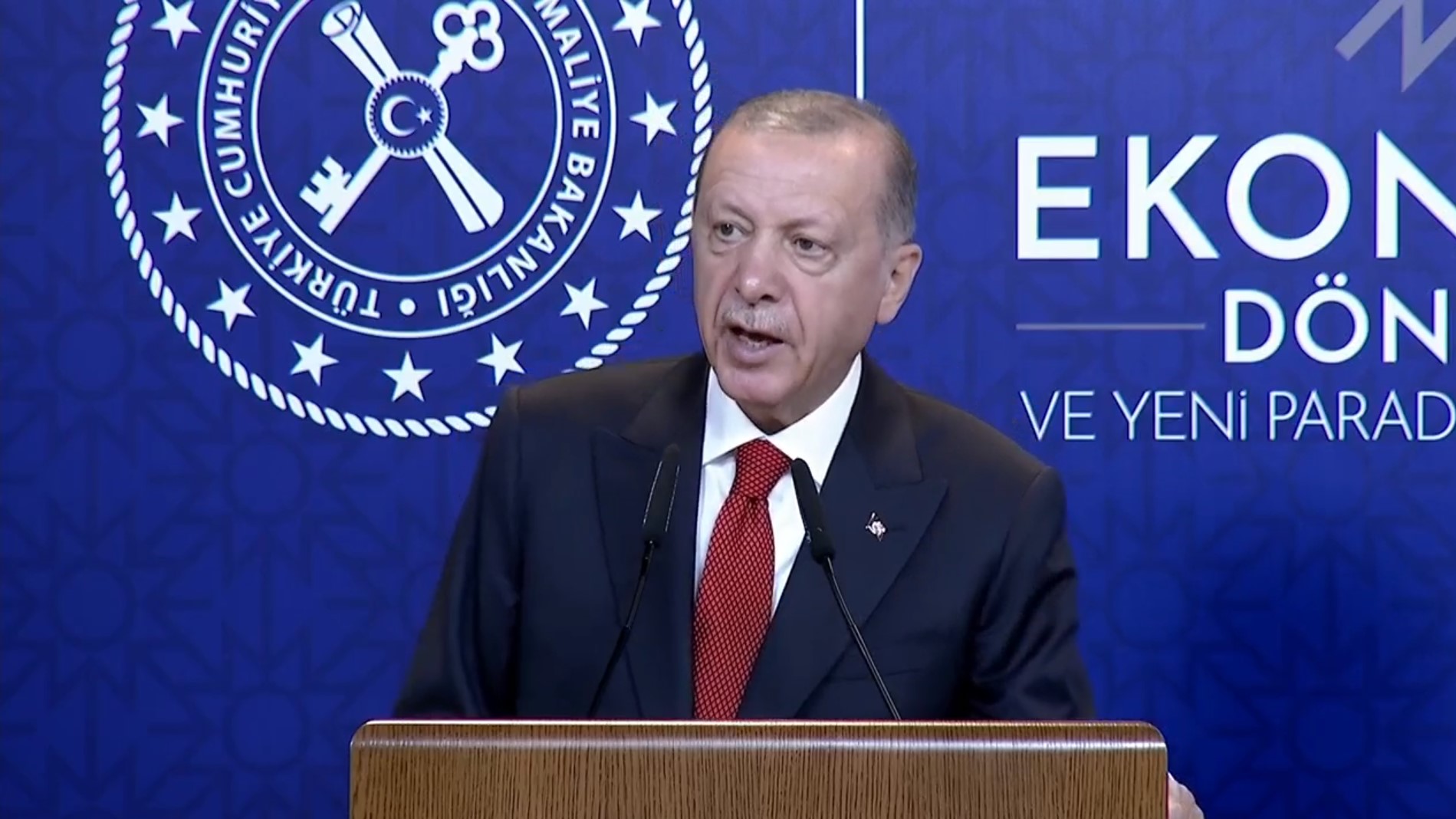 Cumhurbaşkanı Erdoğan'dan önemli açıklamalar! Ülkemiz ekonomisini yerle yeksan etme girişimine karşı kendi ekonomimizi oluşturduk