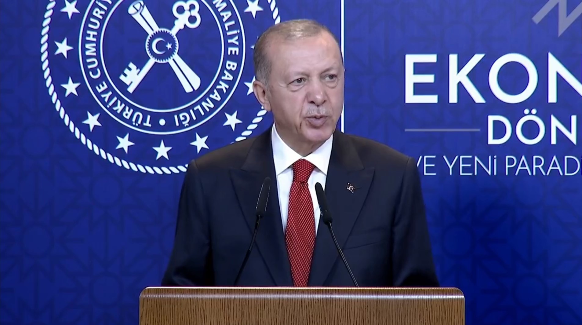 Cumhurbaşkanı Erdoğan'dan önemli açıklamalar! Ülkemiz ekonomisini yerle yeksan etme girişimine karşı kendi ekonomimizi oluşturduk