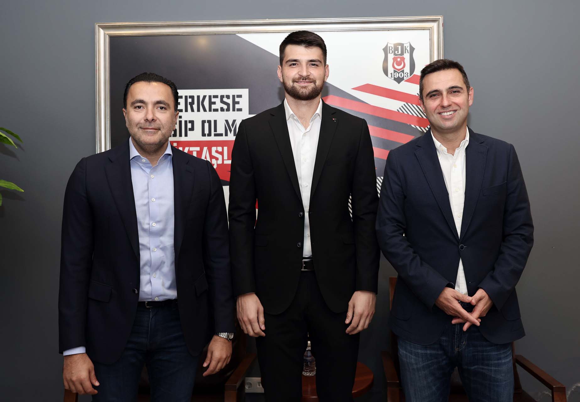 Son dakika | Beşiktaş resmen duyurdu! Ersin Destanoğlu'nun sözleşmesi uzatıldı 