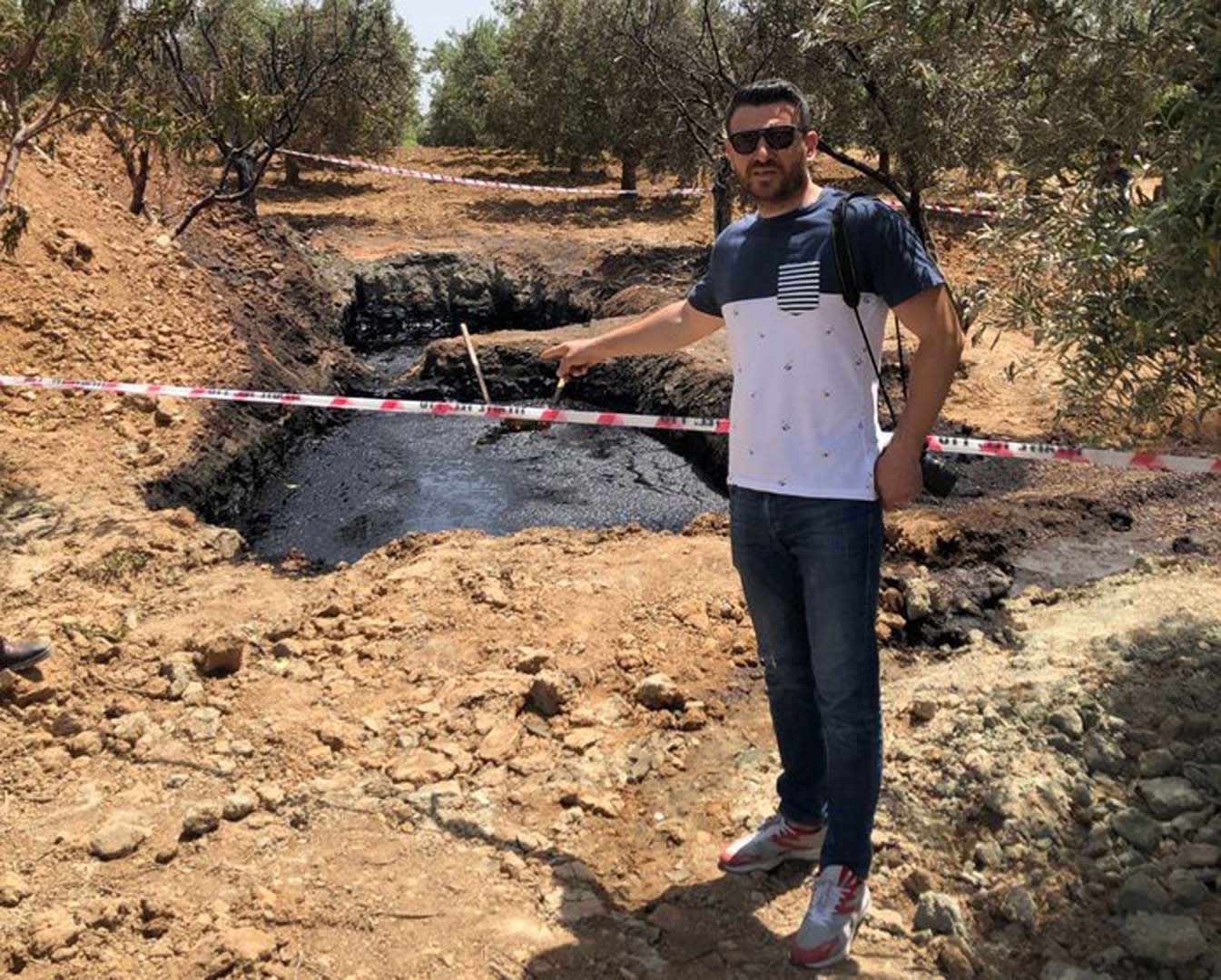 Tarlasında çıkan yangın hayatını değiştirdi! Bulunan petrol için 50 milyon liralık teklif aldı!