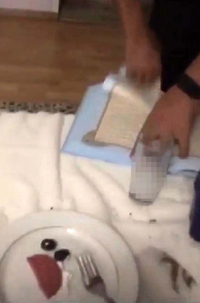  Kur’an-ı Kerim'i yırtıp yakmışlardı! Diyanet İşleri Başkanı Ali Erbaş'tan sert tepki: İki sapkının yaptığı saldırıyı kınıyorum 