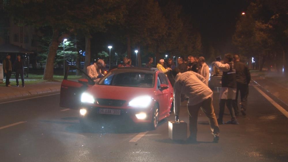 Böyle kardeş olmaz olsun! Tartıştığı kardeşini trafikte sıkıştırıp kurşun yağdırdı